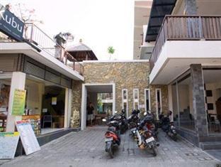 Kubu Hotel Kuta  Exterior photo